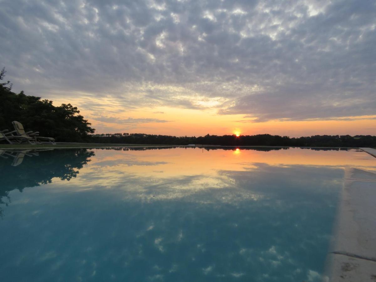 B&B La Mirande De Saint-Clar Bagian luar foto