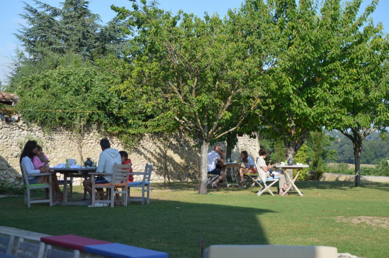 B&B La Mirande De Saint-Clar Bagian luar foto