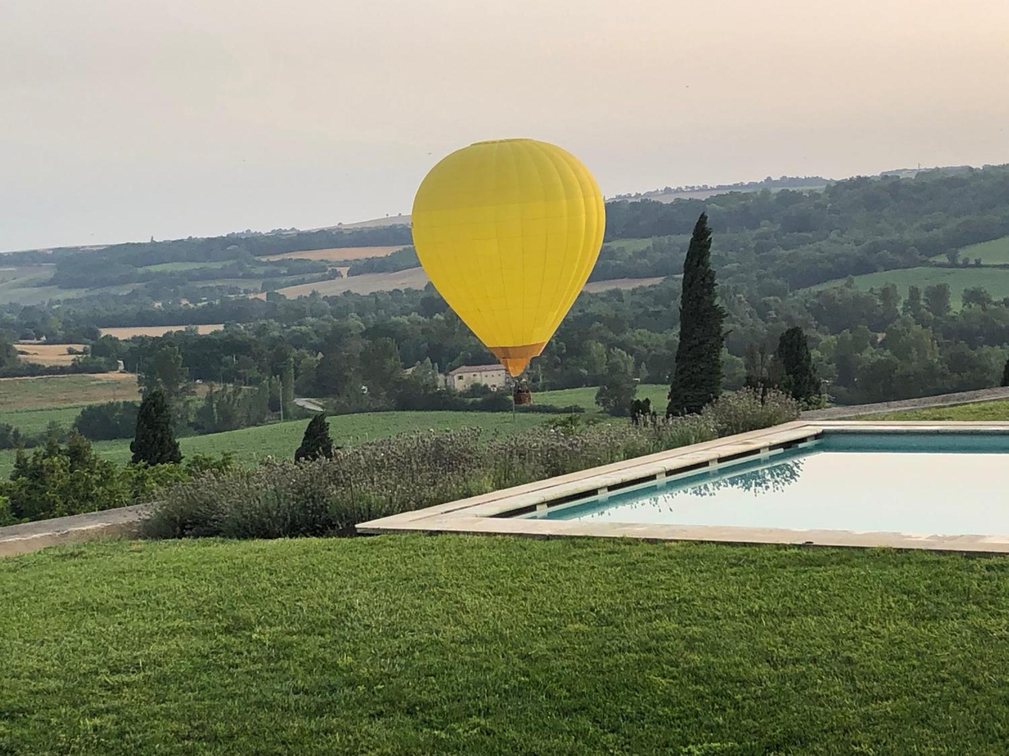 B&B La Mirande De Saint-Clar Bagian luar foto