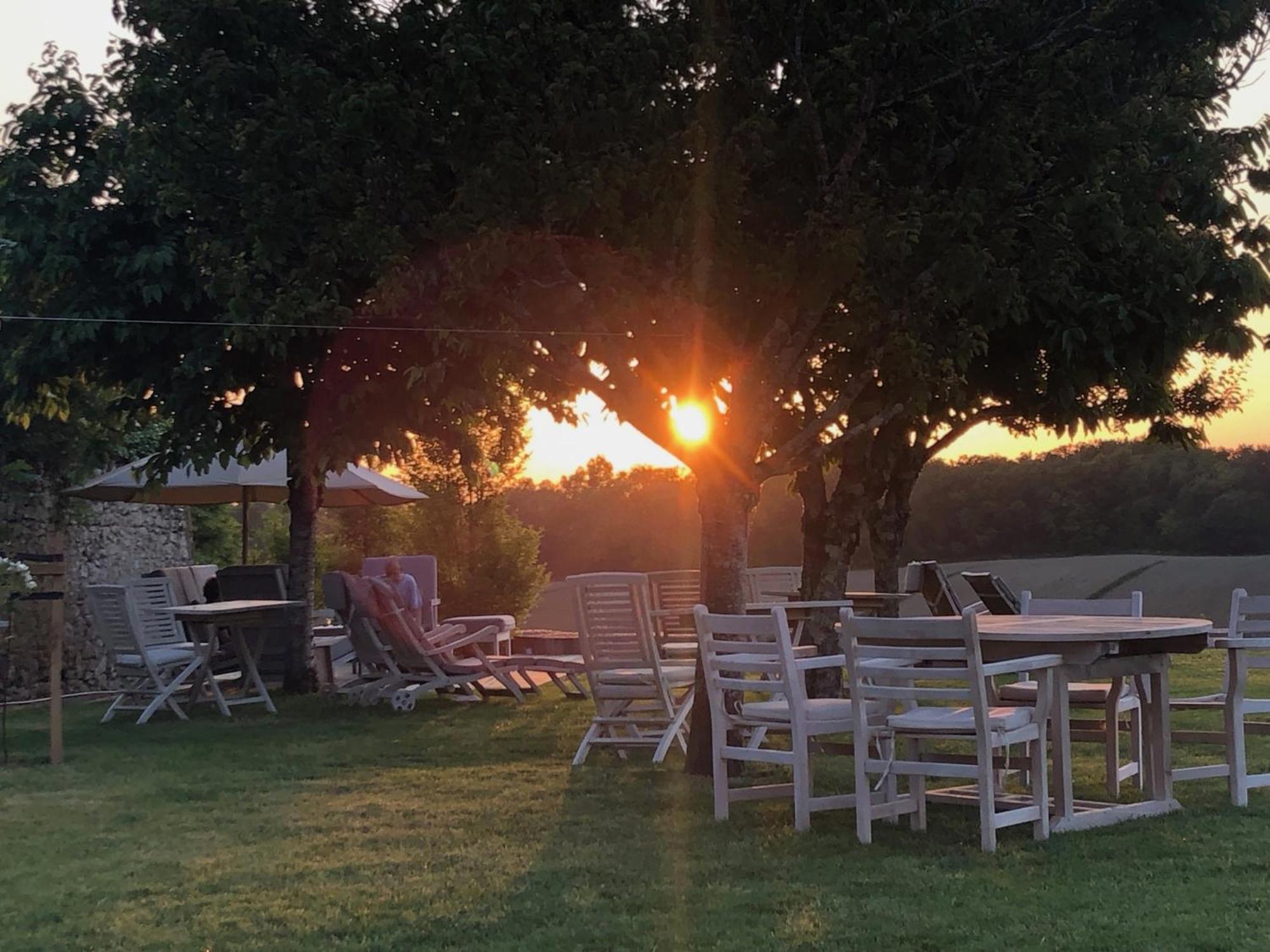 B&B La Mirande De Saint-Clar Bagian luar foto