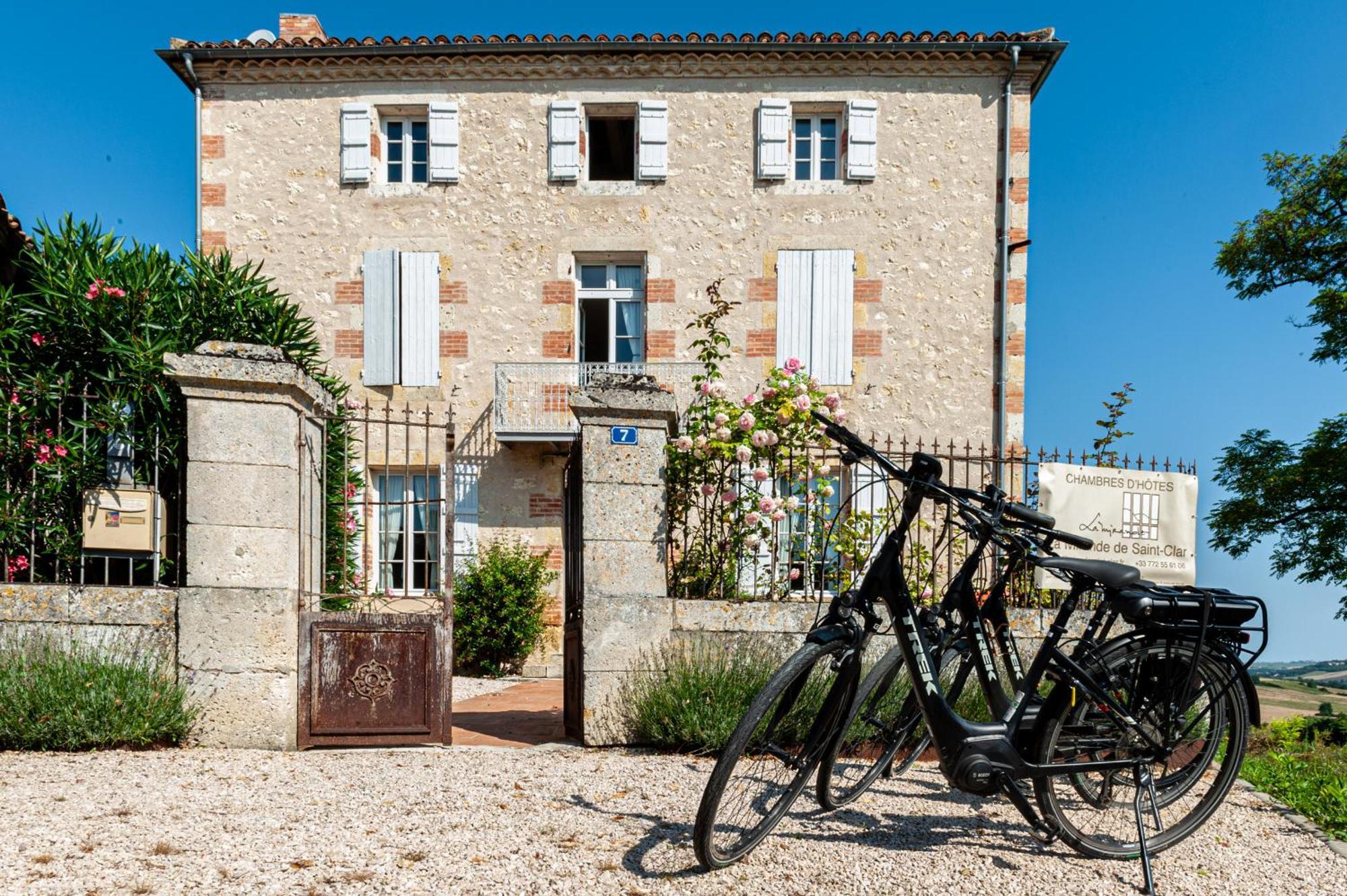 B&B La Mirande De Saint-Clar Bagian luar foto