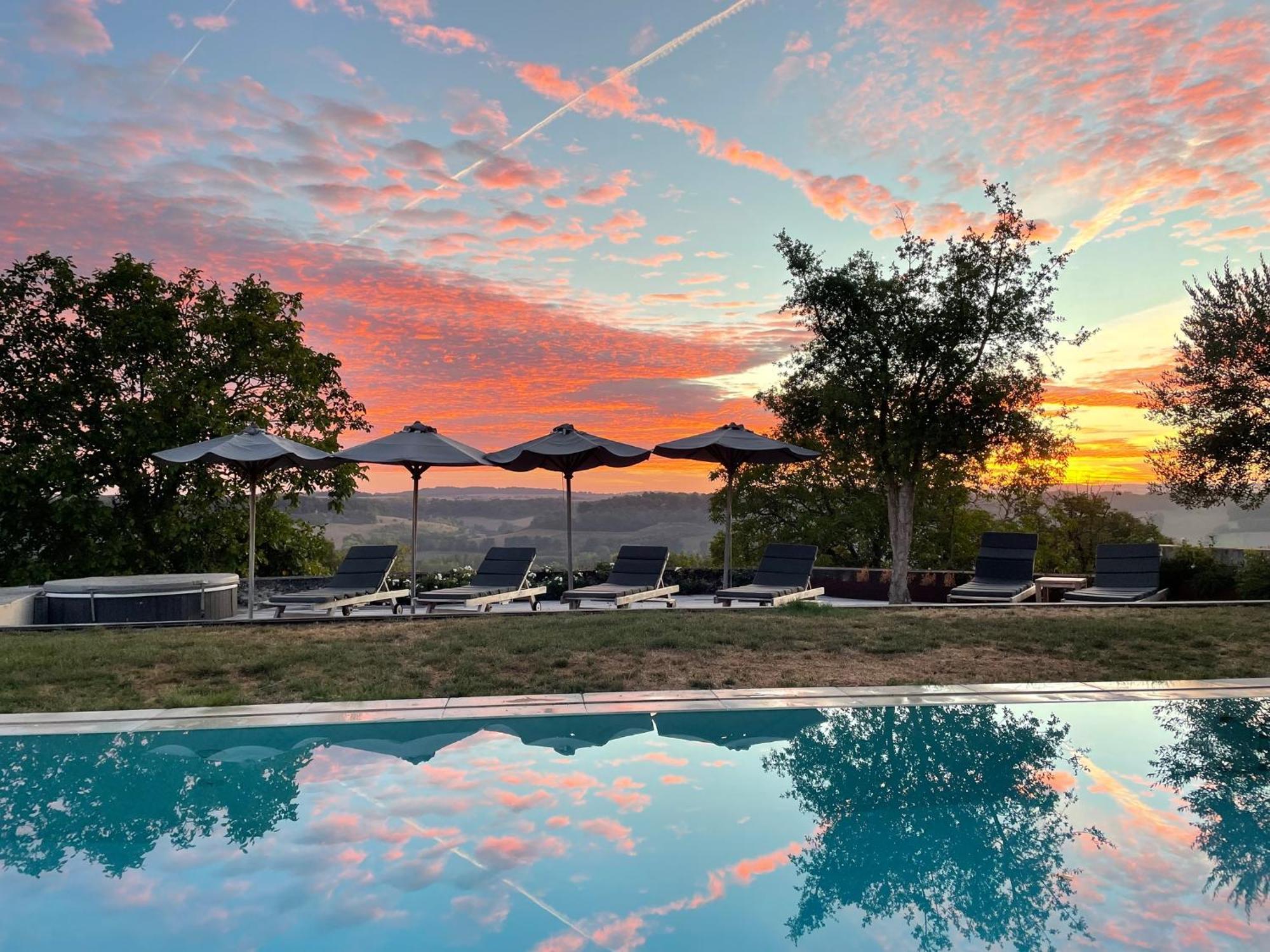 B&B La Mirande De Saint-Clar Bagian luar foto
